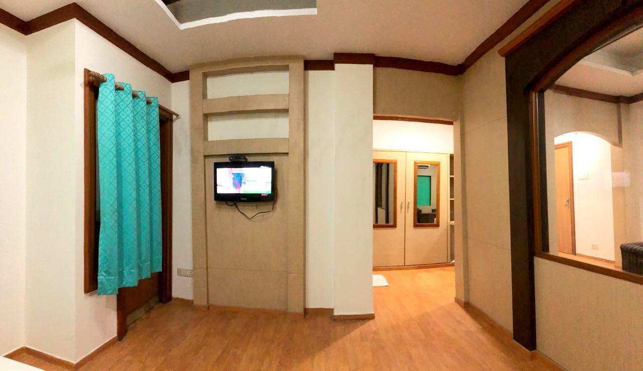 Hotel Elite Ґазіабад Екстер'єр фото